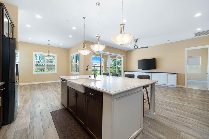 Welcome to Villa Portofino, an active 55+ community where luxury - photo 8