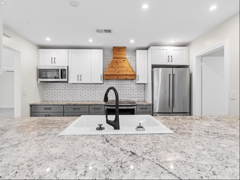 Located in highly desirable Deerfield Beach, East of Federal - photo 6