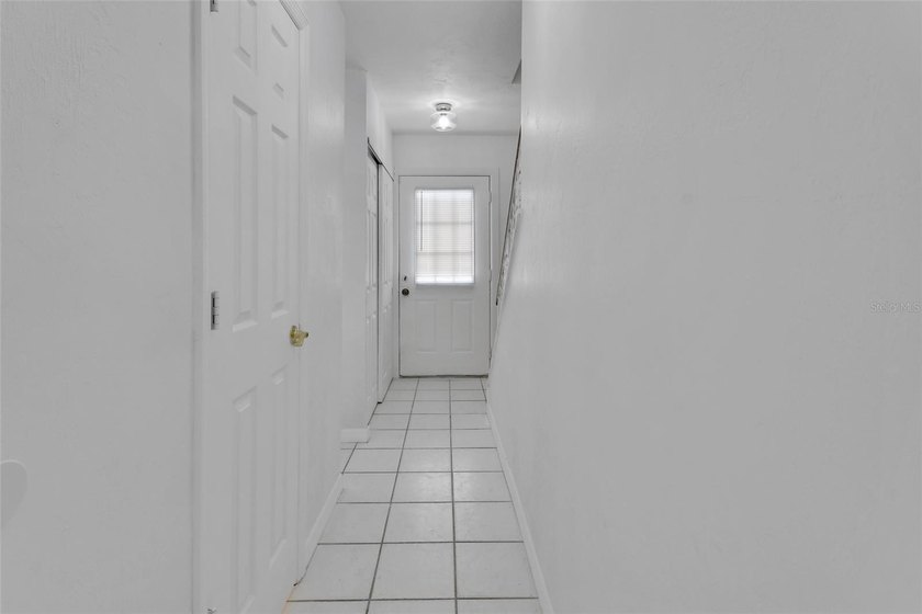 Welcome to a beautifully updated and meticulously maintained - photo 8