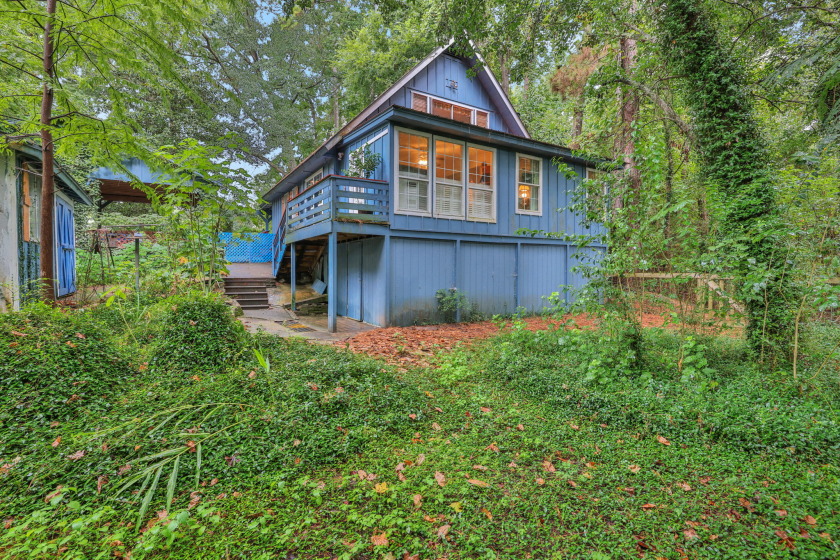 Charming Lake Livingston Retreat on 1.3 Acres - photo 6