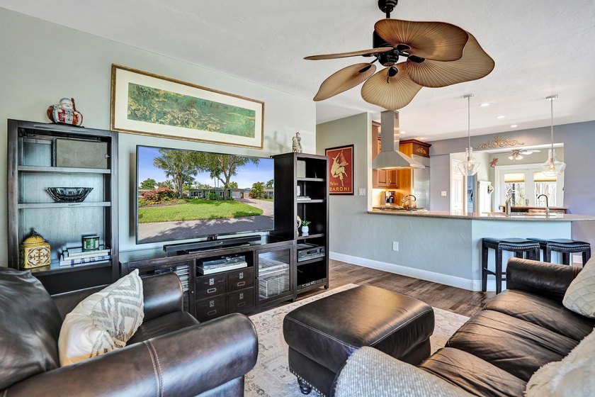 A Beautifully updated Coral Heights home offering 3 Bedrooms, 2 - photo 7