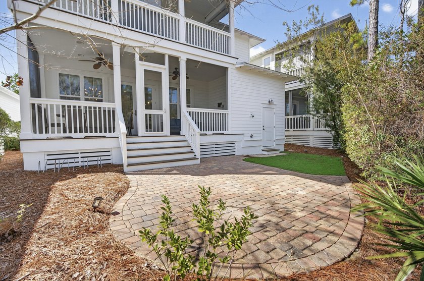 BEST PRICED 4 BEDROOM WITH A YARD. Welcome to 613 Flatwoods - photo 19
