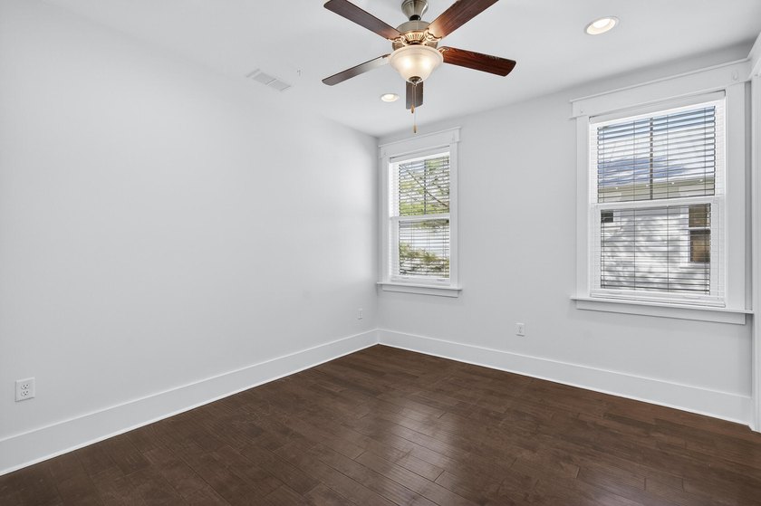 BEST PRICED 4 BEDROOM WITH A YARD. Welcome to 613 Flatwoods - photo 35