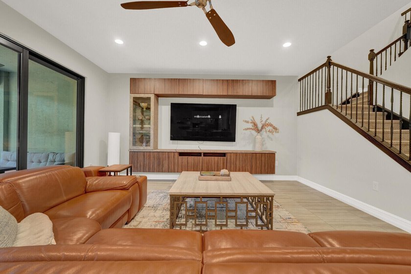 Welcome to this beautiful 4 bedroom, 3 bathroom home in the - photo 6
