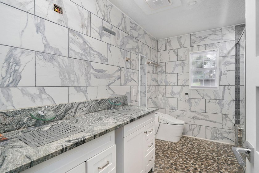 Unique INVESTMENT OPPORTUNITY to own a 15 unit nightly rental. A - photo 12