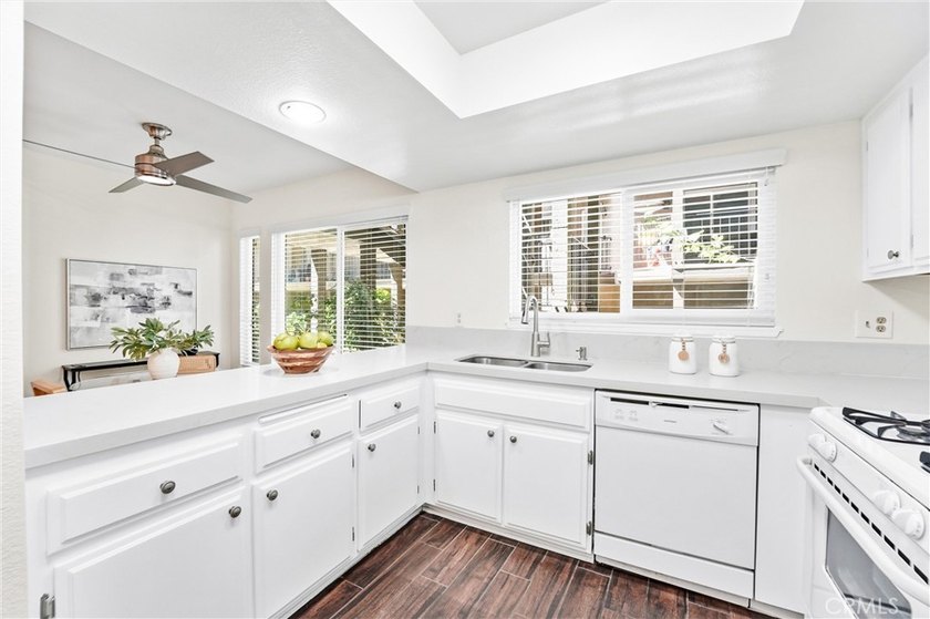 Welcome home! This 2 bedroom 2 bathroom home is exactly what - photo 10