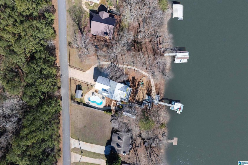 Tucked away in the heart of Lake Wedowee, 967 Wright Way offers - photo 60