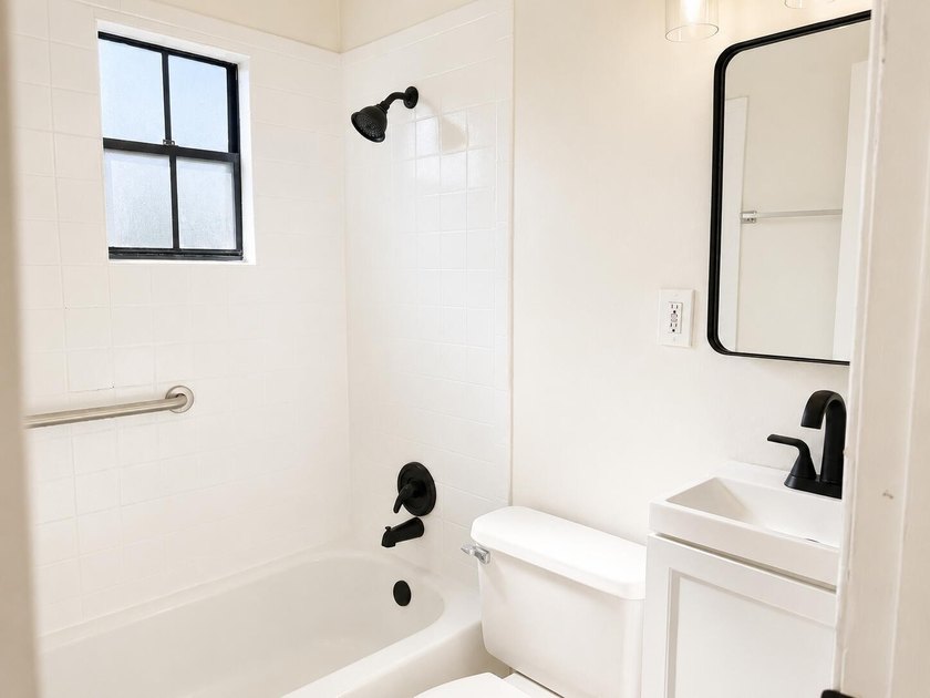 Beautifully renovated 2-bedroom, 1-bath home in the desirable - photo 10