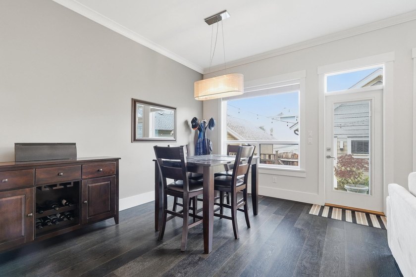 Welcome to Elgin Oaks, where timeless design meets exceptional - photo 9