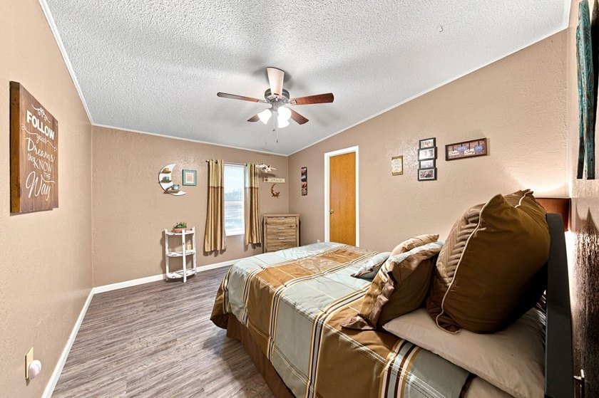 Looking for a quality 3/2 home in Ingram ISD? This Solitaire - photo 14