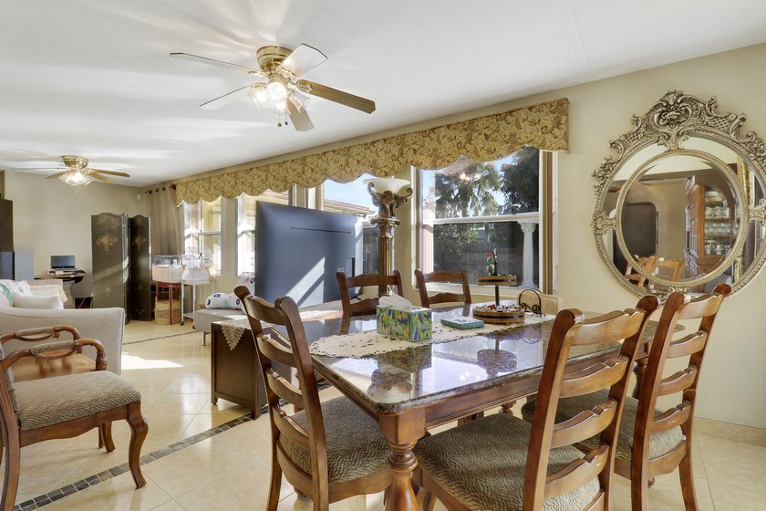 Spacious pool home in the desirable neighborhood of Garden Isles - photo 6