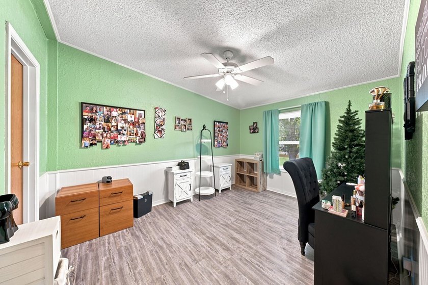 Looking for a quality 3/2 home in Ingram ISD? This Solitaire - photo 18