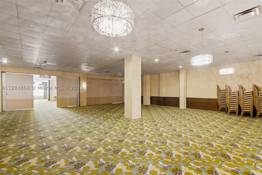 Beautiful ocean front bright and ample studio. Very nice - photo 22