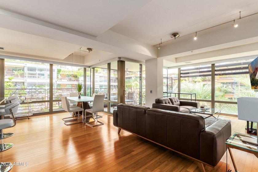 PRICE REDUCTION! Hurry - you MUST SEE this rare east-facing - photo 8