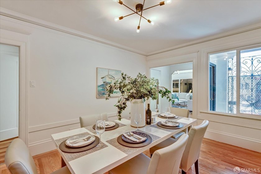 Beautiful Central Sunset semi-detached home ideally located just - photo 9