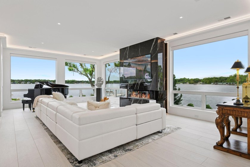LAKE LIFE - WAYZATA STYLE - 220ft of Lake Minnetonka Shoreline | - photo 12