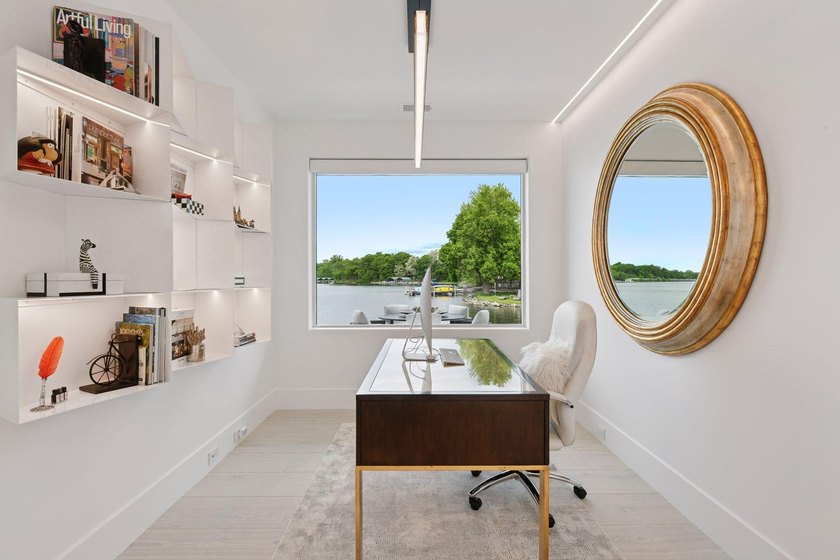 LAKE LIFE - WAYZATA STYLE - 220ft of Lake Minnetonka Shoreline | - photo 18