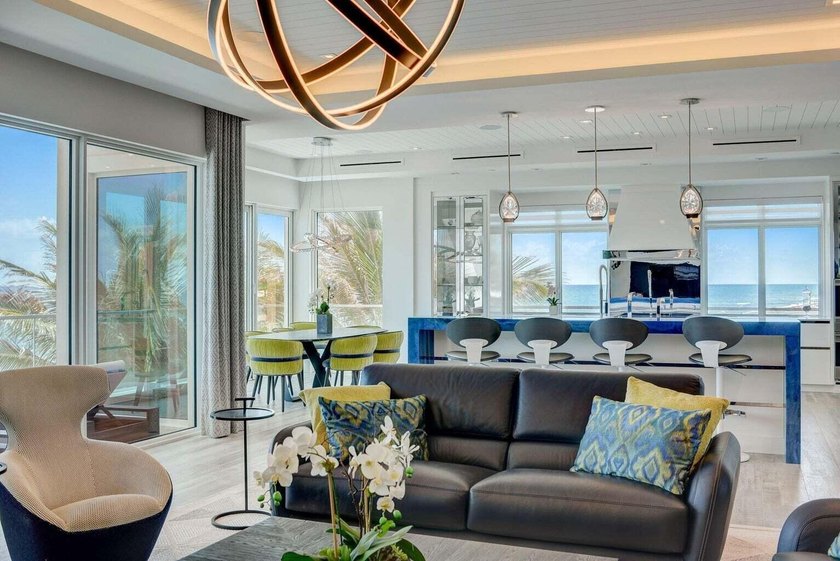 Welcome to this stunning 3-story townhouse in Ocean Ridge. This - photo 14