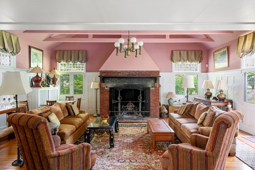 Built in 1832 and owned by the same family for nearly 50 years - photo 20