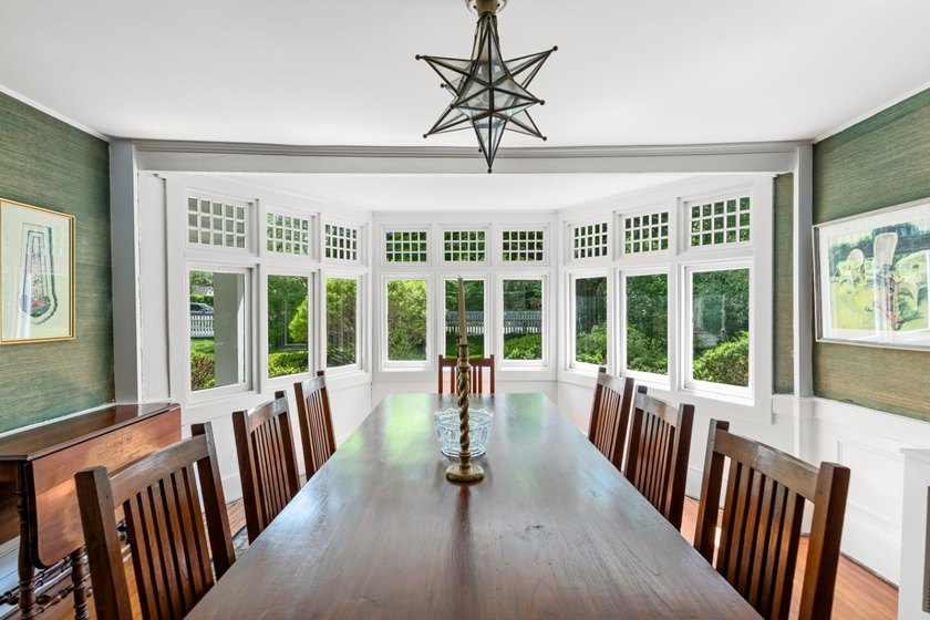 Built in 1832 and owned by the same family for nearly 50 years - photo 28