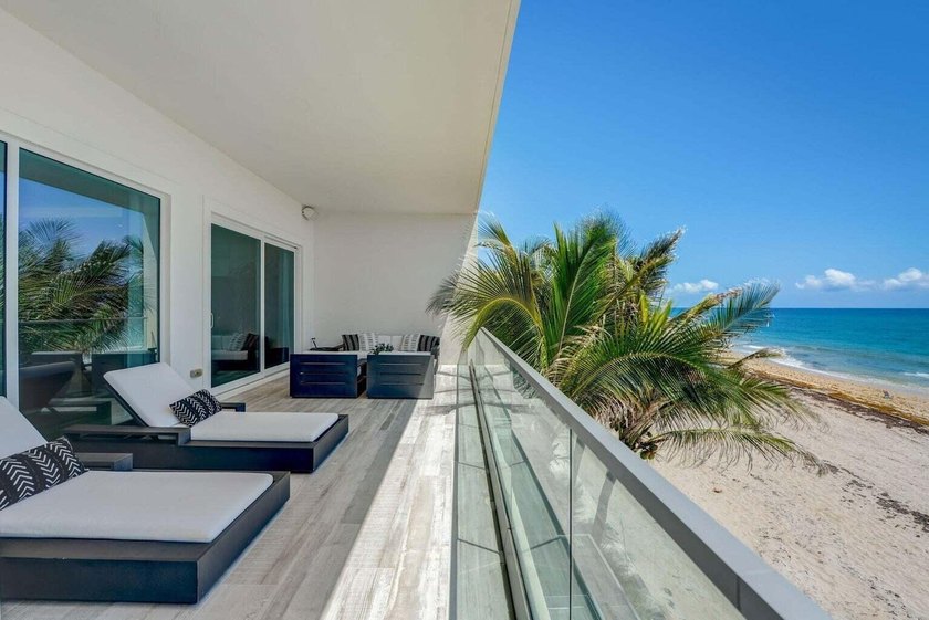 Welcome to this stunning 3-story townhouse in Ocean Ridge. This - photo 29