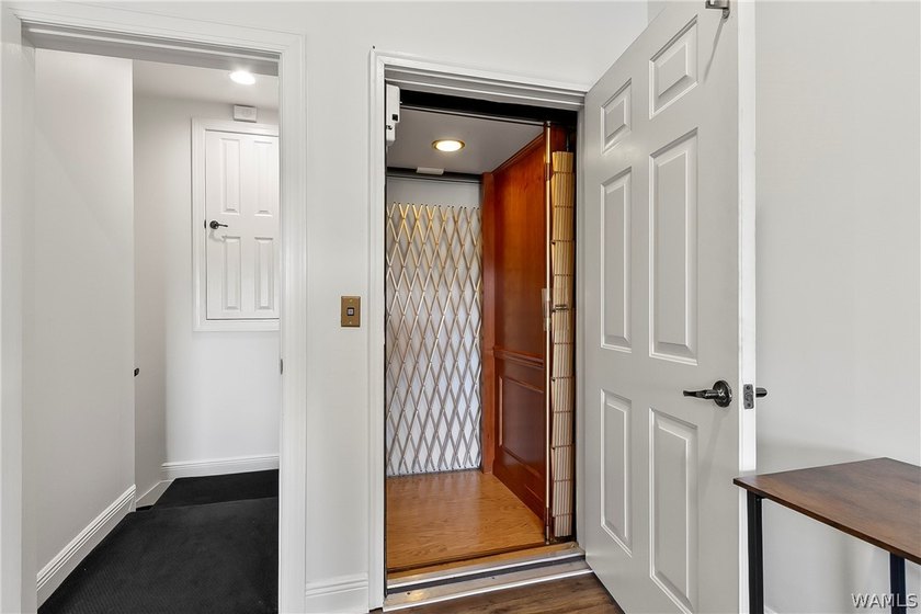 Beautifully remodeled with every square inch thoughtfully - photo 32