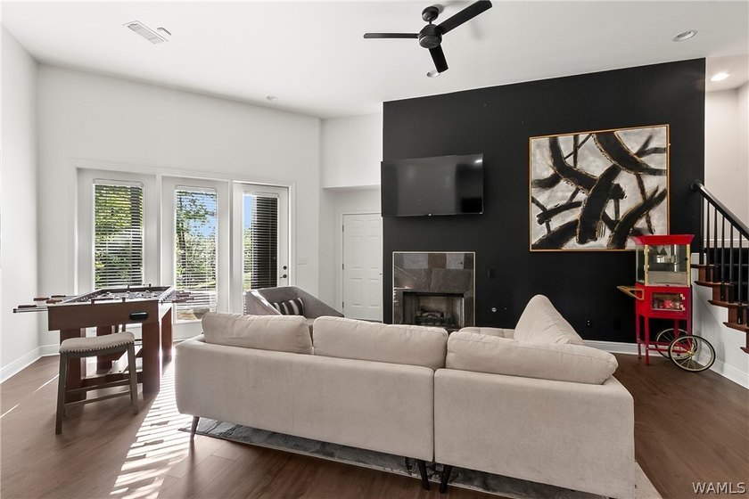 Beautifully remodeled with every square inch thoughtfully - photo 36