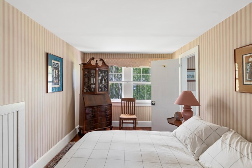 Built in 1832 and owned by the same family for nearly 50 years - photo 38
