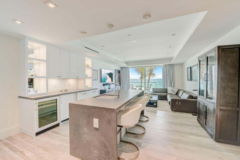 Welcome to this stunning 3-story townhouse in Ocean Ridge. This - photo 48