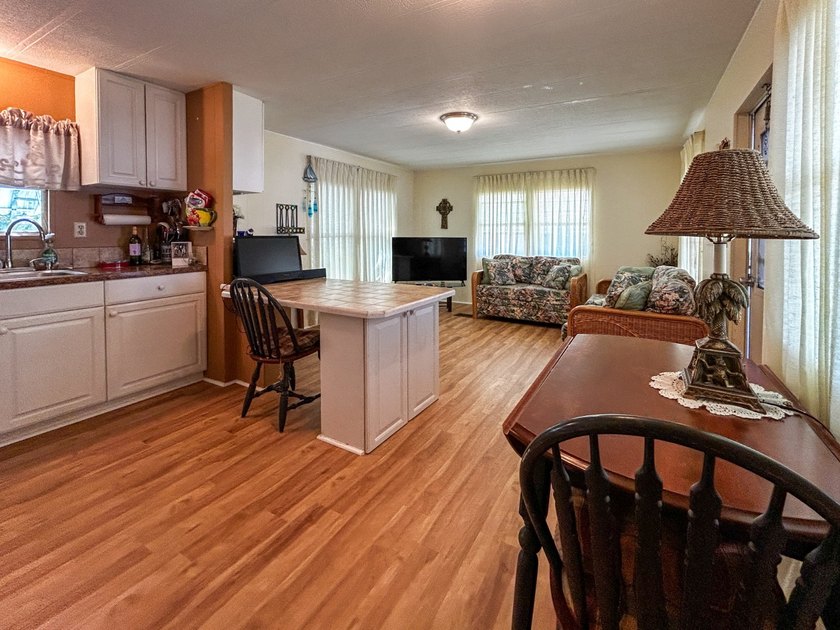 Move in ready! Motivated Seller! Wake up tomorrow in your own - photo 5