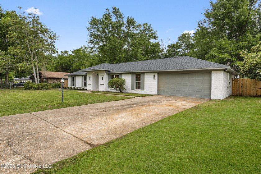 Welcome to a full custom remodel with all the right touches!! In - photo 3