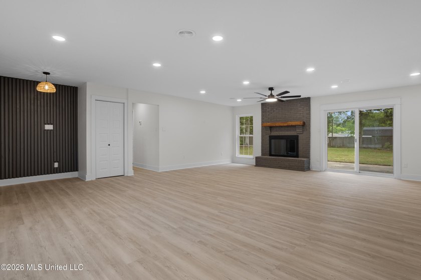 Welcome to a full custom remodel with all the right touches!! In - photo 7