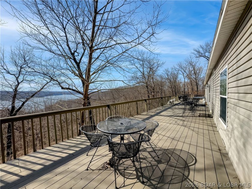Unique country home with impressive lake views on 9.7 acres &amp; a - photo 16