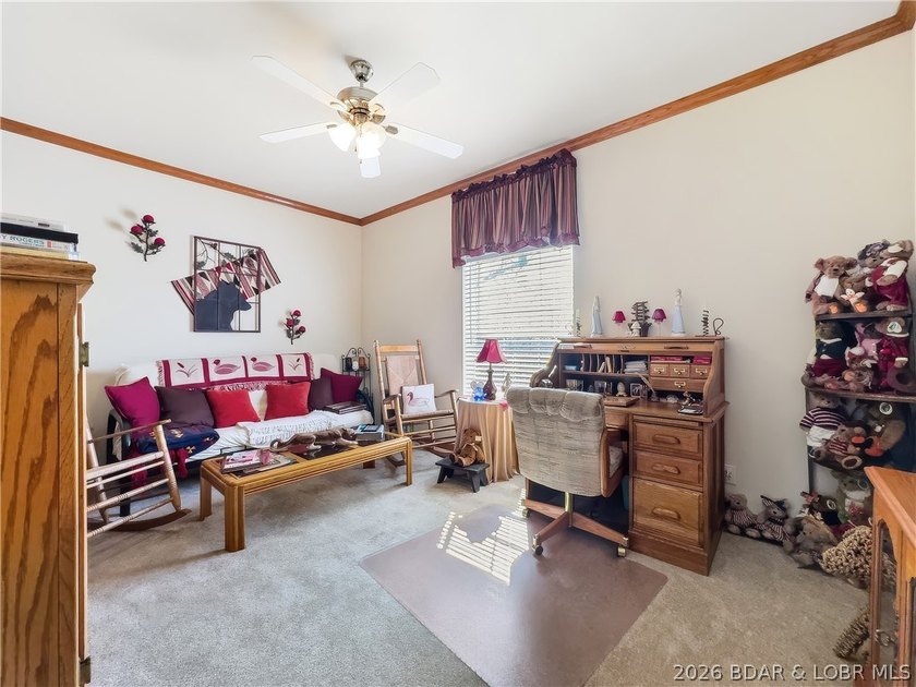 Unique country home with impressive lake views on 9.7 acres &amp; a - photo 25