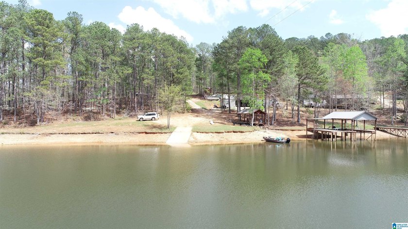 Very buildable lot just off the Big Tallapoosa in Ratley's Cove - photo 3