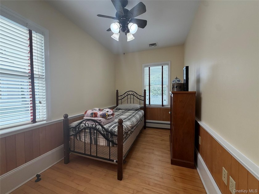 **Beautiful Income-Producing East End Beachside Two-Family Home - photo 11