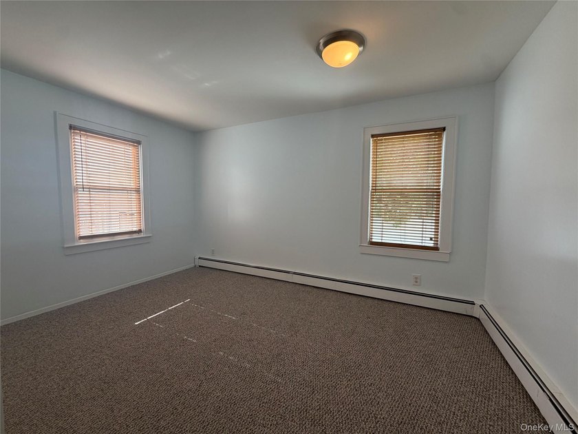 **Beautiful Income-Producing East End Beachside Two-Family Home - photo 15