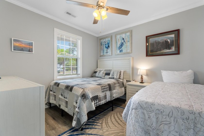 If you've been waiting for a truly move-in-ready condo in Myrtle - photo 20