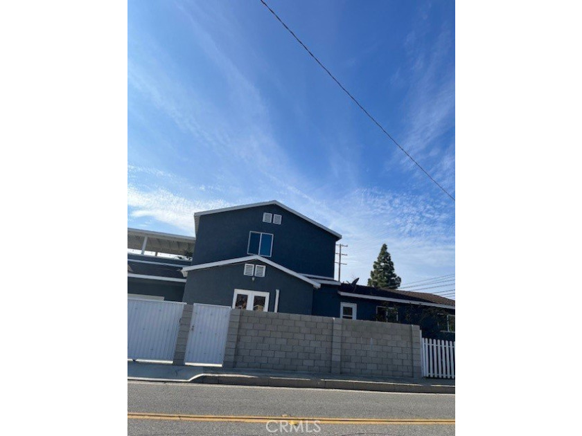 GEN X ready for your family. Home offers total of 5 bedrooms, 2 - photo 4