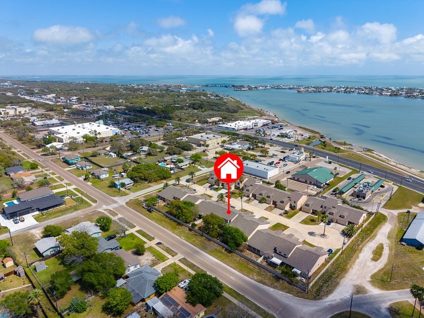 Located in the gated community of Old Towne Place, this spacious - photo 42