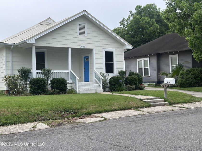 Very nice cozy home, walking distance to downtown, the - photo 3
