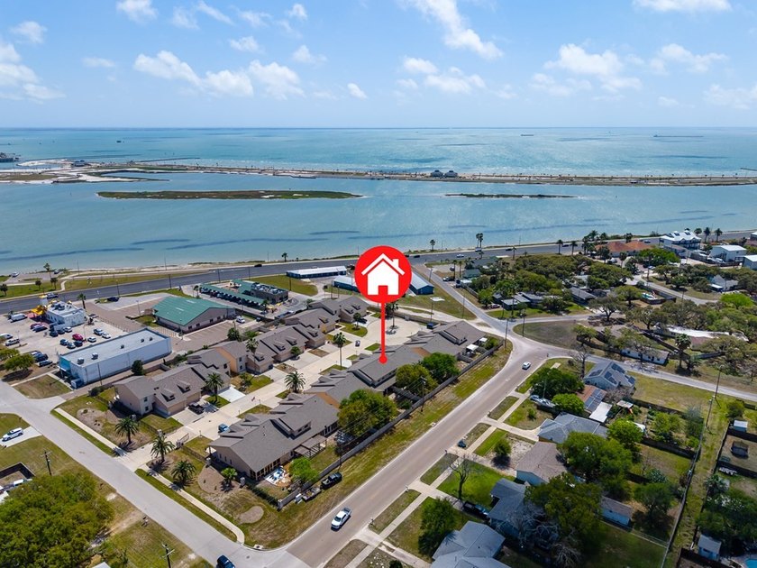 Located in the gated community of Old Towne Place, this spacious - photo 44