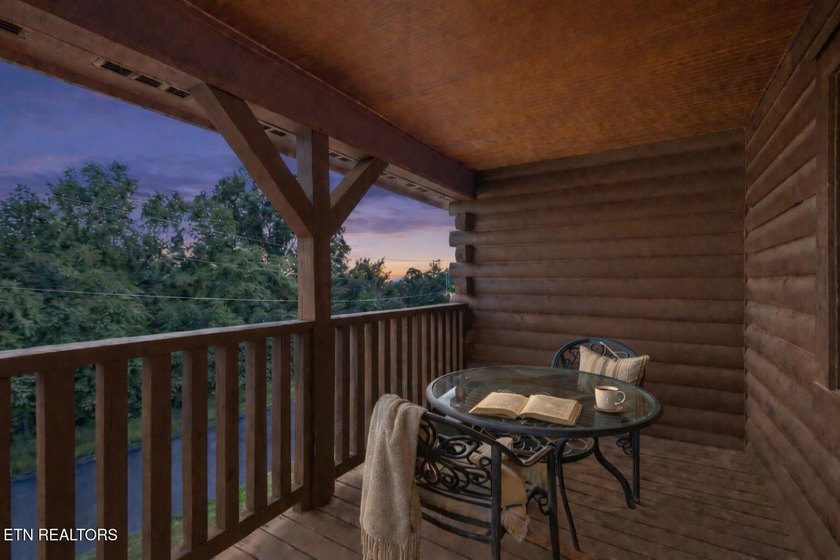 A Spacious Smoky Mountain Lodge with Panoramic Views &amp; Expansive - photo 47