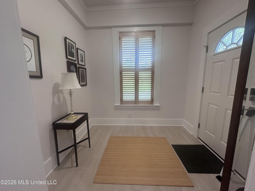 Very nice cozy home, walking distance to downtown, the - photo 8