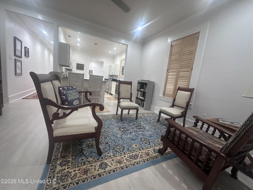 Very nice cozy home, walking distance to downtown, the - photo 9