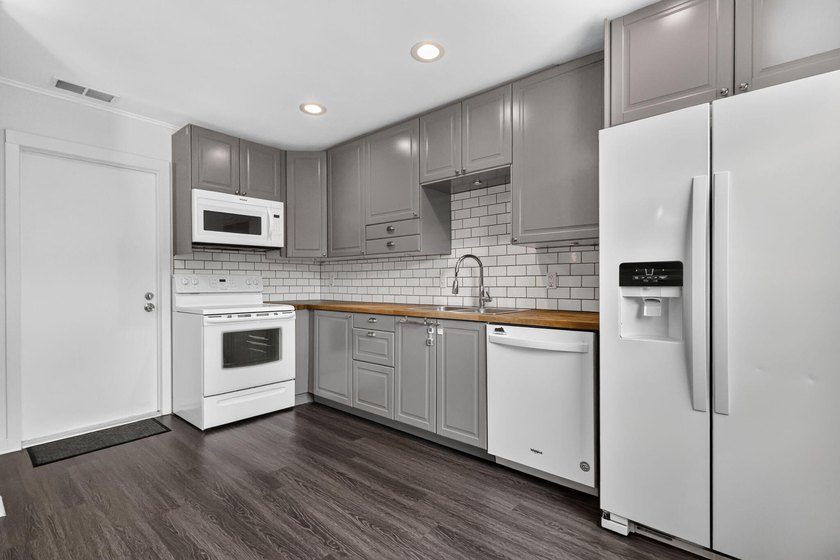 Welcome to this beautifully redone 2 bed 2 bath home with an - photo 9