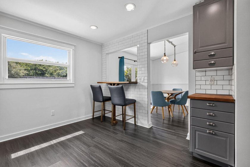 Welcome to this beautifully redone 2 bed 2 bath home with an - photo 10