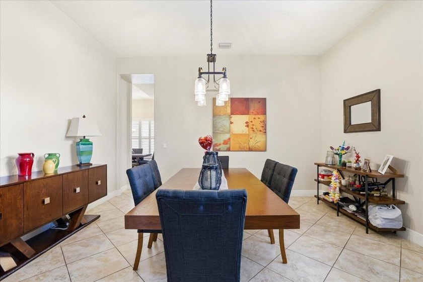Seller preferred lender Credit up to $5,000 available** Rare - photo 6