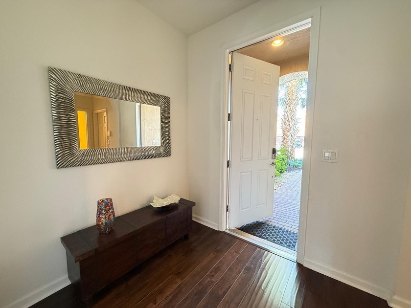 Step into this beautifully maintained 3-bedroom, 2.5-bath - photo 5