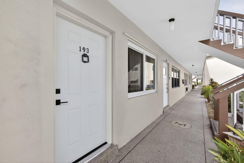 Stunning fully renovated corner-unit condo in a premier 55+ - photo 9